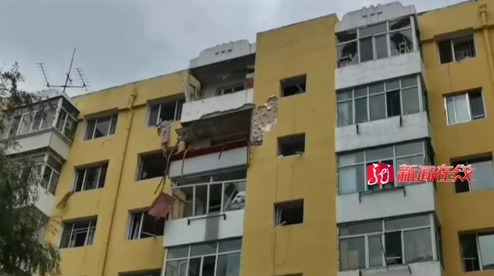 突发！哈尔滨一居民楼疑似发生爆炸，大火球从室内飞出！休闲区蓝鸢梦想 - Www.slyday.coM