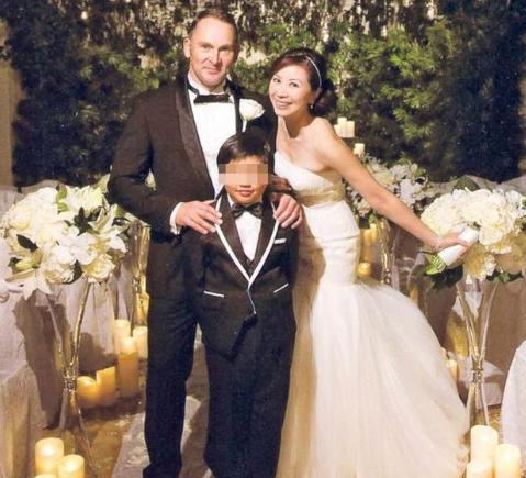 港姐杨宝玲被前夫恶意中伤名声受损三婚嫁初恋如今怎样了