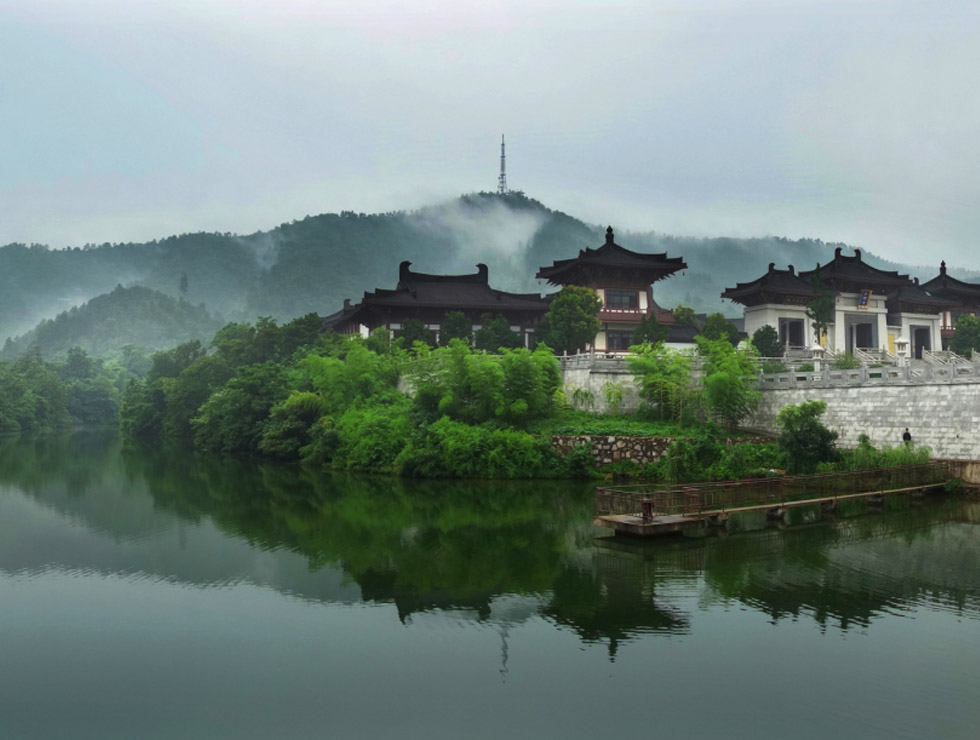 安徽淮北的一条小巷,20多年前十分繁华,如今却很少有人来休闲区蓝鸢梦想 - Www.slyday.coM 安徽淮北的一条小巷,20多年前十分繁华,如今却很少有人来休闲区蓝鸢梦想 - Www.slyday.coM