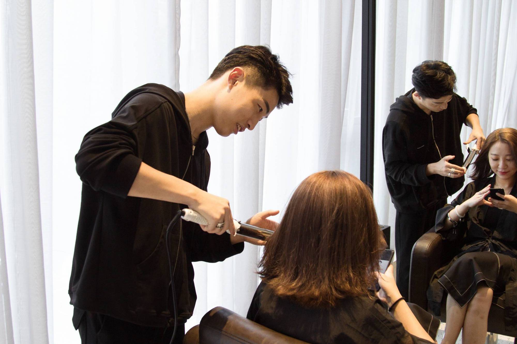 顾客去快剪店居多去理发店的人却比较少仅是价格便宜吗