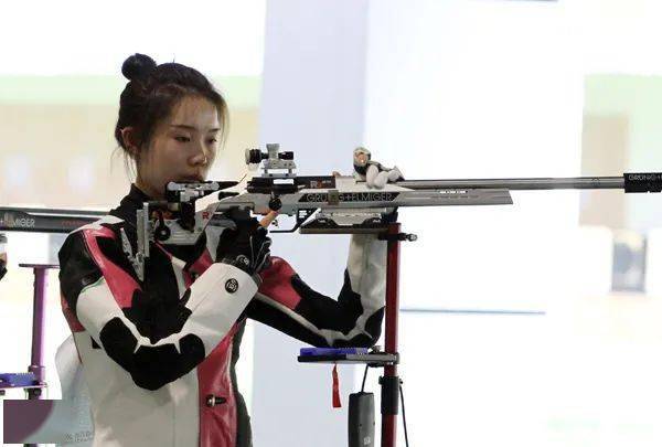 2018年澳大利亚射击世青杯,苗婉茹获得了女子步枪三姿的铜牌.
