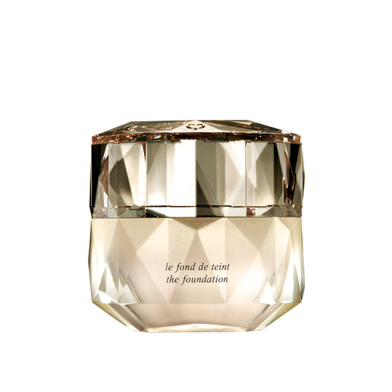 cpb肌肤之钥晶致眼霜