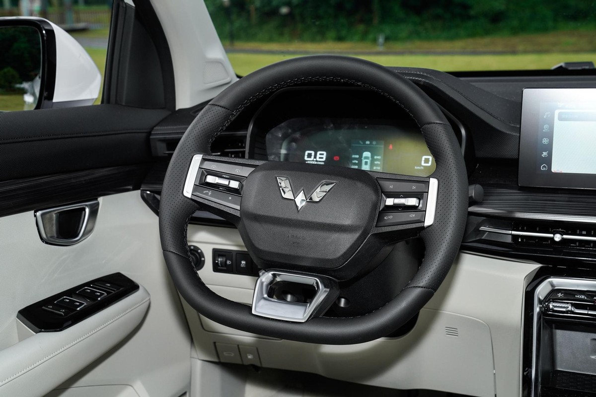 详解五菱星辰银标首款suv全系15t星辉版最具性价比