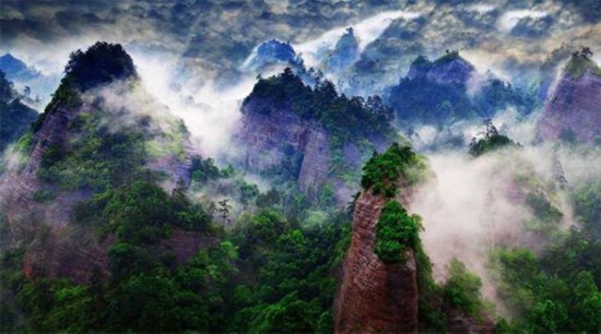 安徽淮北的一条小巷,20多年前十分繁华,如今却很少有人来休闲区蓝鸢梦想 - Www.slyday.coM 安徽淮北的一条小巷,20多年前十分繁华,如今却很少有人来休闲区蓝鸢梦想 - Www.slyday.coM