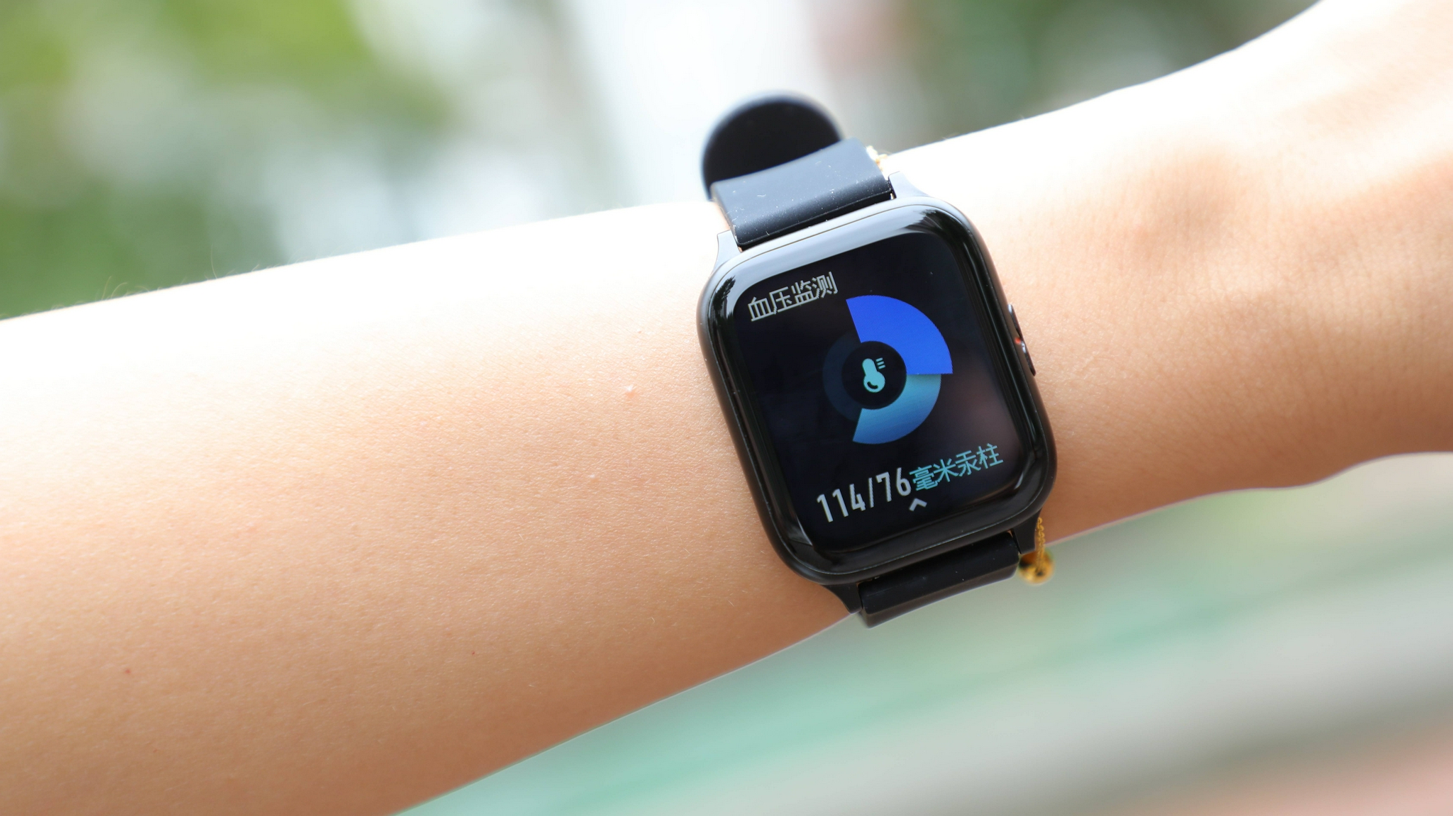 mzero体温智能手表开箱行业最薄大屏幕全功能的全能选手