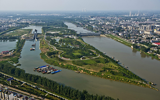 安徽淮北的一条小巷,20多年前十分繁华,如今却很少有人来休闲区蓝鸢梦想 - Www.slyday.coM 安徽淮北的一条小巷,20多年前十分繁华,如今却很少有人来休闲区蓝鸢梦想 - Www.slyday.coM