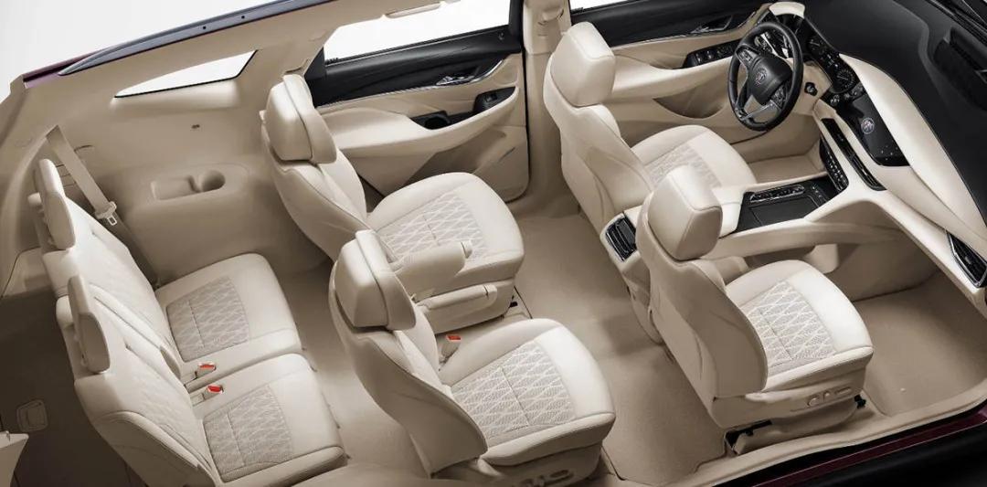 热门合资7座SUV来袭：福特领裕开创新品，皇冠陆放卖情怀