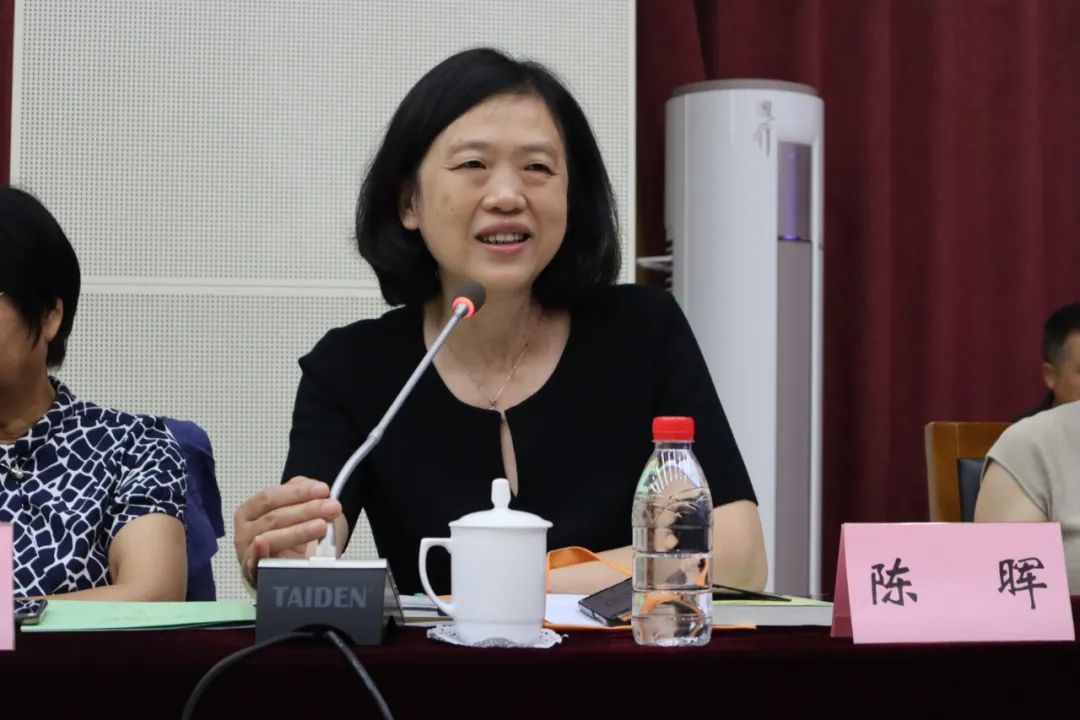 文学评论家,中国作家协会儿童文学委员会委员徐德霞分享了《树孩》给