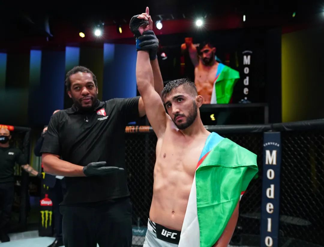 16小时飞跃10256公里，赛前4天临时救场，没想到竟杀出一匹“超级黑马”休闲区蓝鸢梦想 - Www.slyday.coM