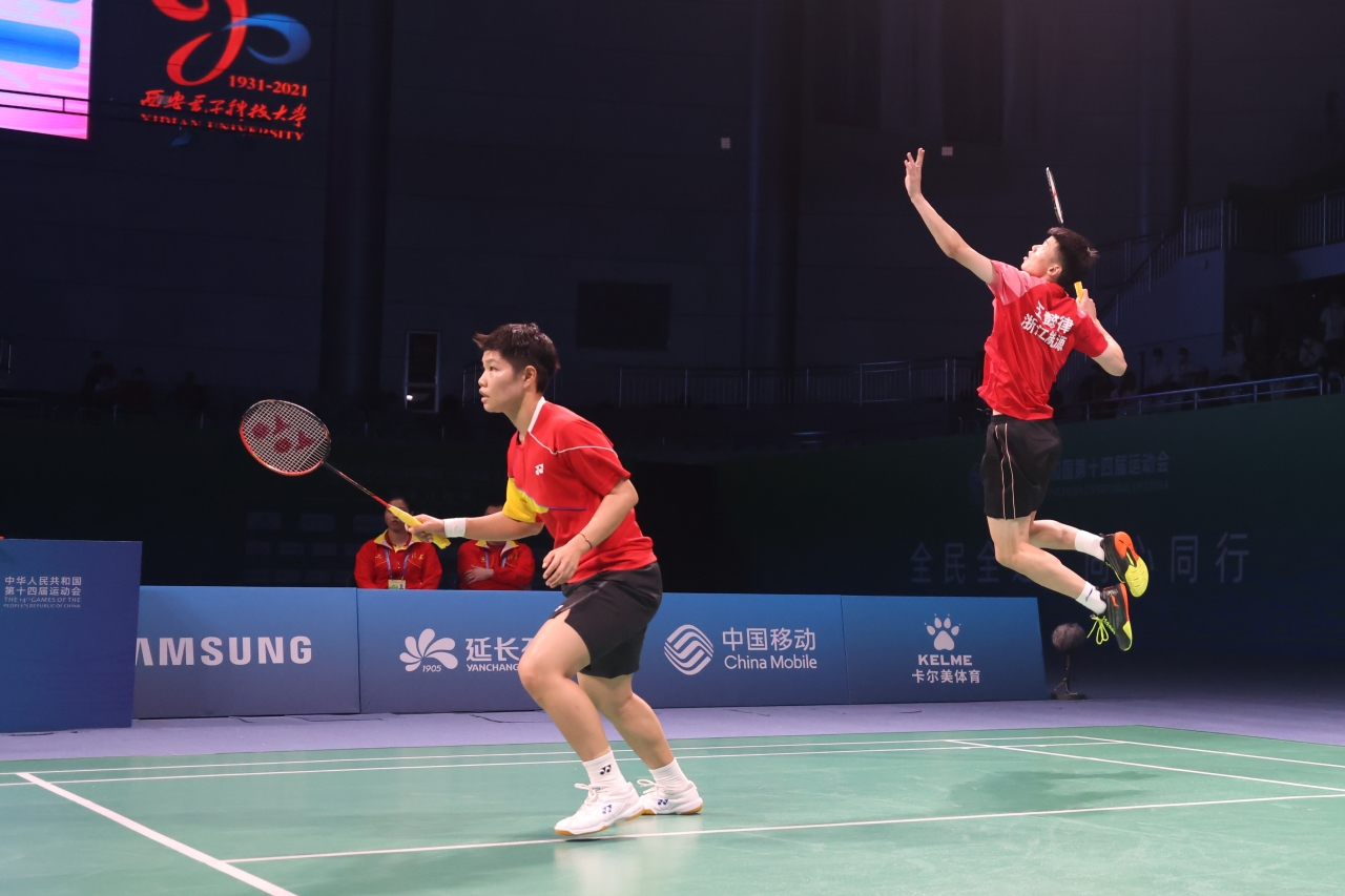 浙江锁定金银牌!全运会羽毛球混双决赛"黄鸭组合"夺冠