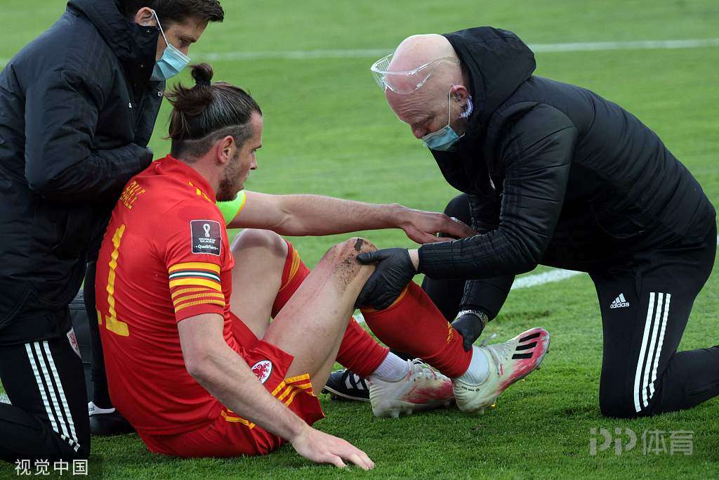 最近10年来贝尔入秋就受伤 禁不住换季的降温?