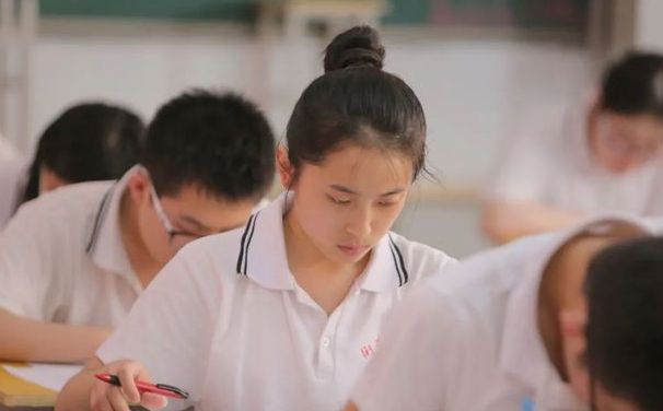 “教师轮岗制”到底好不好?一线教师说出心里话：不确定因素太多休闲区蓝鸢梦想 - Www.slyday.coM