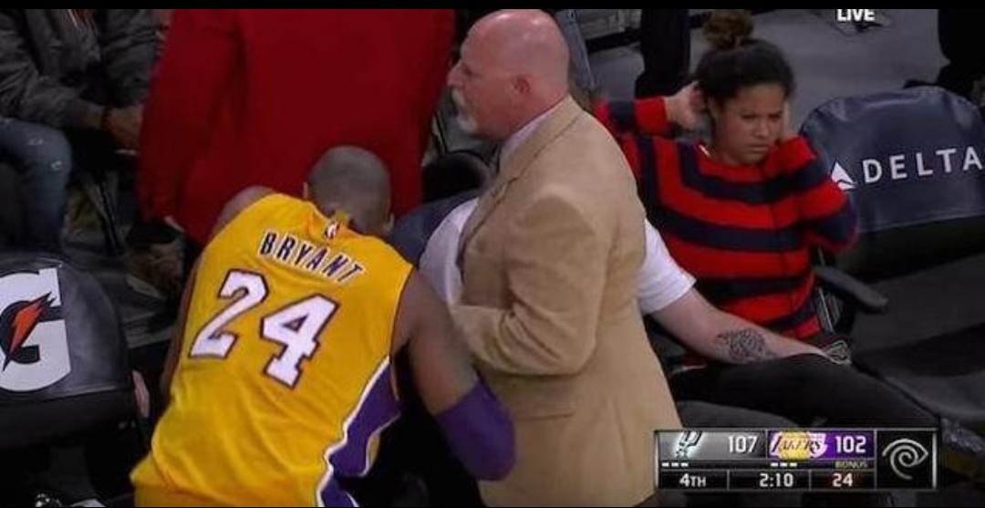 曼巴精神看科比如何应对手指脱臼