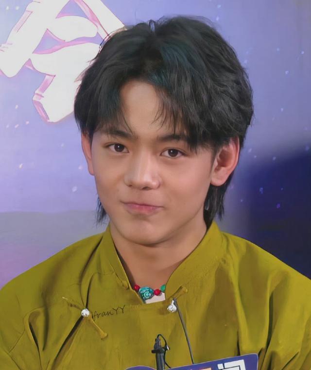 丁真和陈飞宇上中秋晚会引发争议：为何有人天生反感流量爱豆？休闲区蓝鸢梦想 - Www.slyday.coM