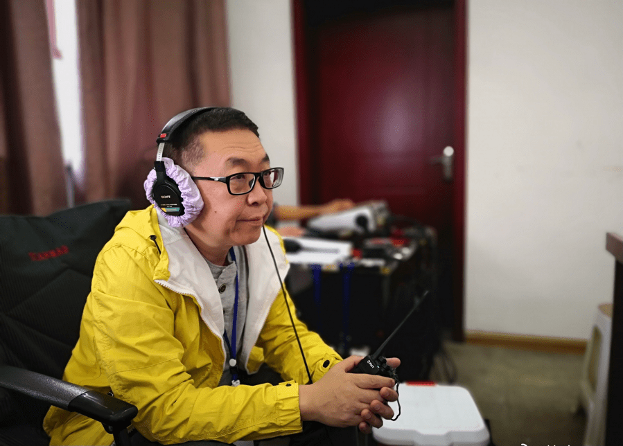 著名导演车径行新作《绿叶对根的情意》 火爆上映 好评如潮