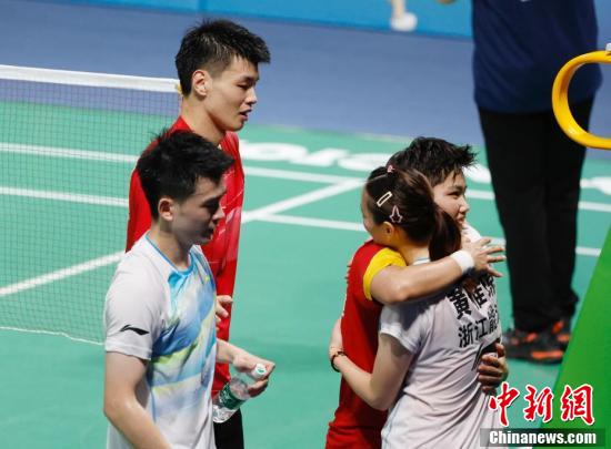 羽毛球混双决赛:王懿律,黄东萍夺冠