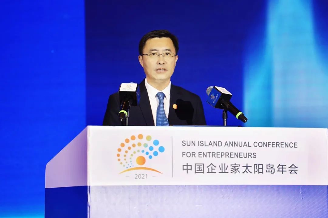 洋河股份董事长张联东:在时代发展的浪潮中奔涌向前!