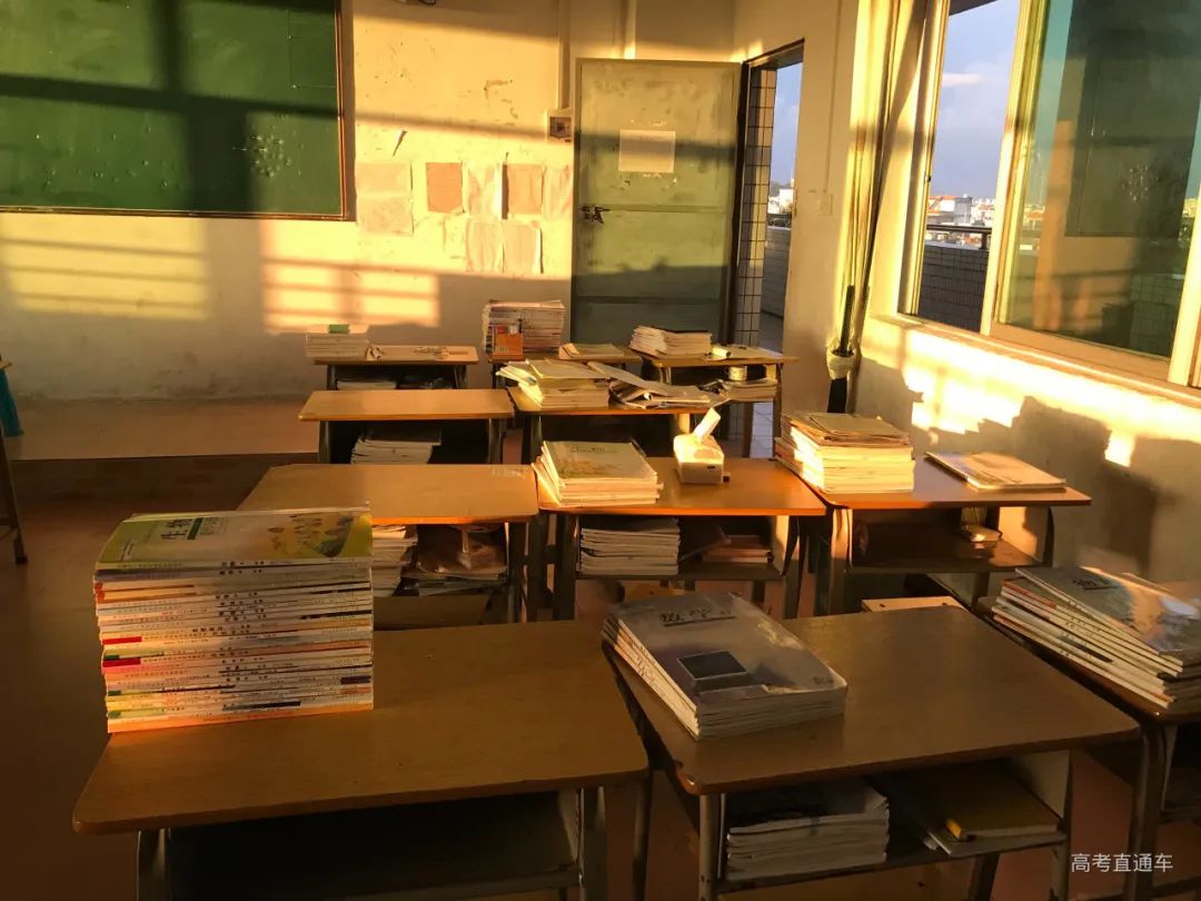 冠军你来定最美中学生评选决赛来了快转发打call