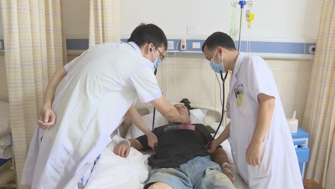 健康丨冷水江:医联体紧急抢救突发心肌梗死男子,成功挽回生命