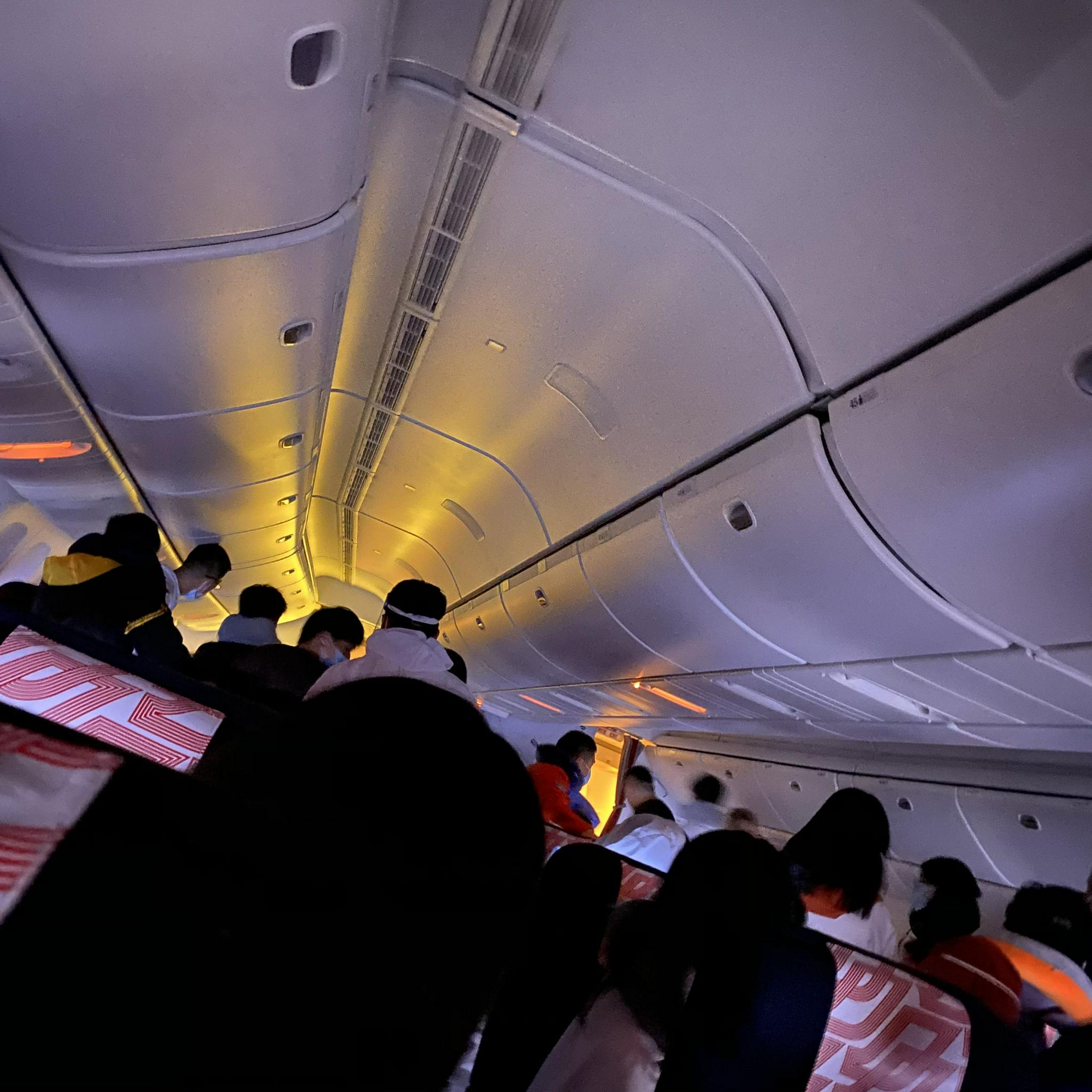 法航一航班起飞不久后舱出现异响，飞机现已安全返航首都机场休闲区蓝鸢梦想 - Www.slyday.coM