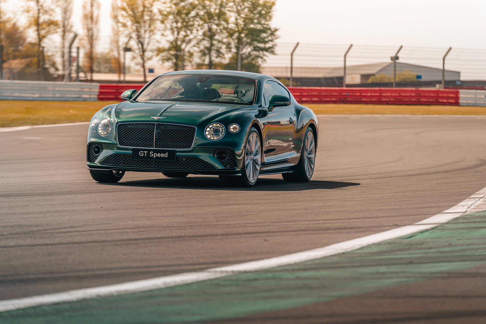 奢华中的典范,具有冲击力的宾利欧陆gt speed