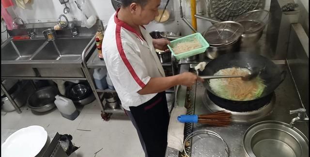 中秋佳节大厨分享一道农家特色美食,吃一次还想第二次休闲区蓝鸢梦想 - Www.slyday.coM