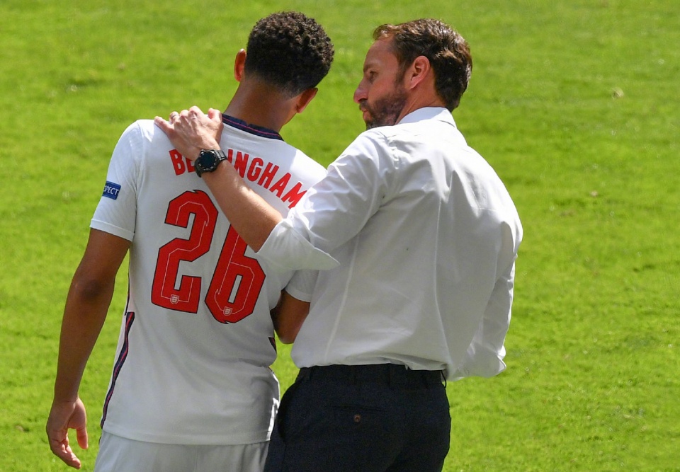 18岁英格兰小将闪耀欧洲！被认为将打破转会费纪录，曾与曼联擦肩休闲区蓝鸢梦想 - Www.slyday.coM