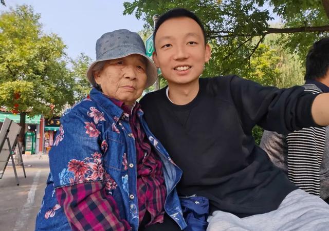 熊磊变乖巧了小七和许敏关系相处很好姥姥二次发声房子的问题