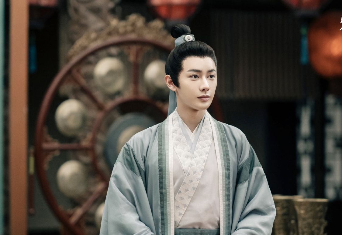 网剧君九龄热播女主感情线超精彩四位男人都爱她