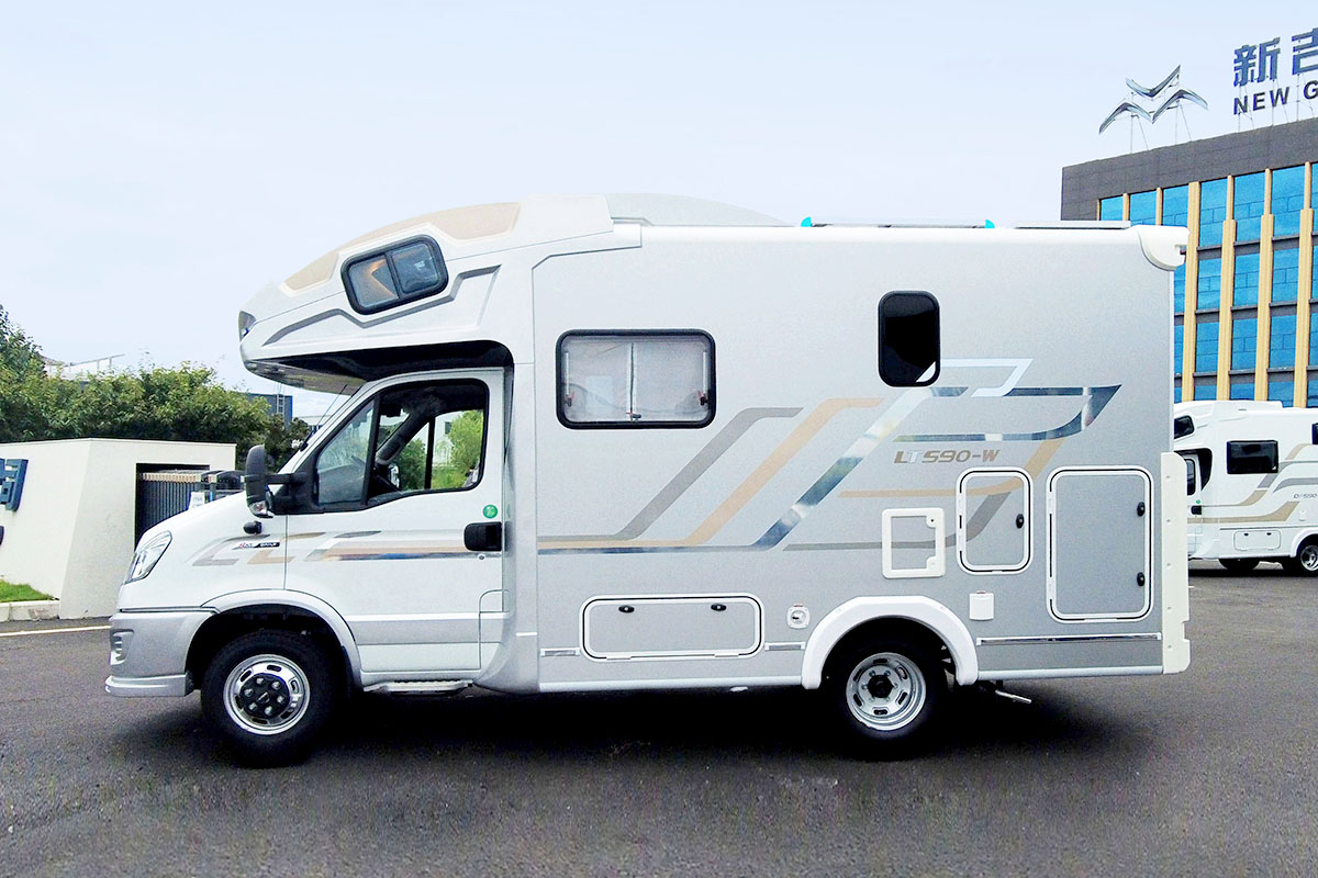 新科技智能化与豪华感并存轻量化设计隆翠一号旅行家房车