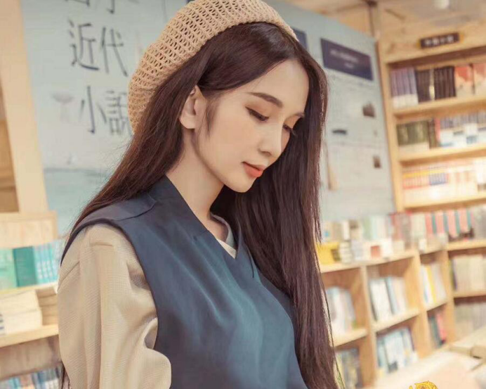 游戏圈真正的女大佬,全身打满7级宝石,2000多人选美她排第一