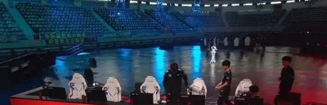 网友模拟死亡之组,EDG和RNG报仇的机会来了!休闲区蓝鸢梦想 - Www.slyday.coM