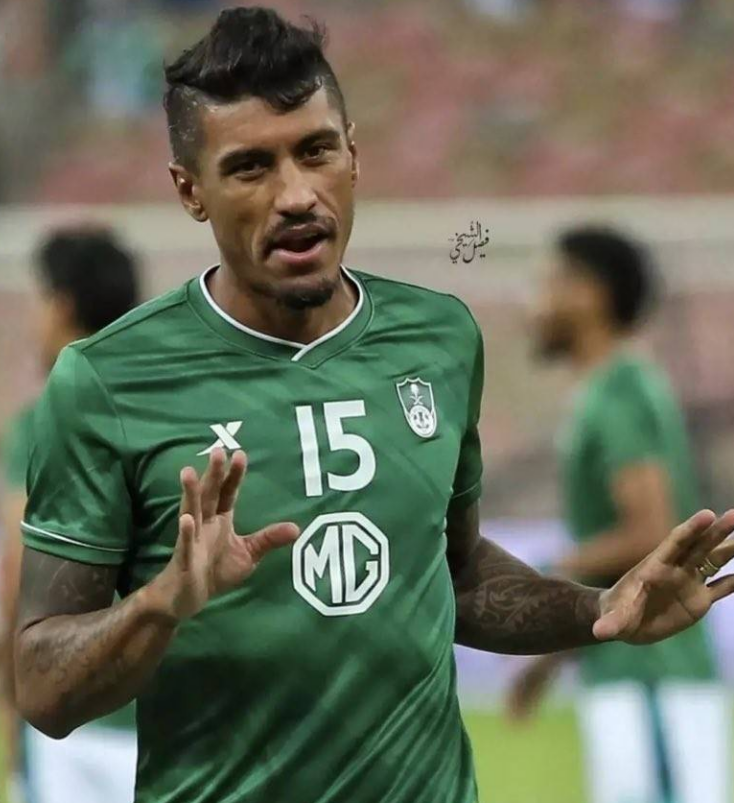 官宣!恒大传奇球星保利尼奥又解约了,加盟仅仅2月,4场2球