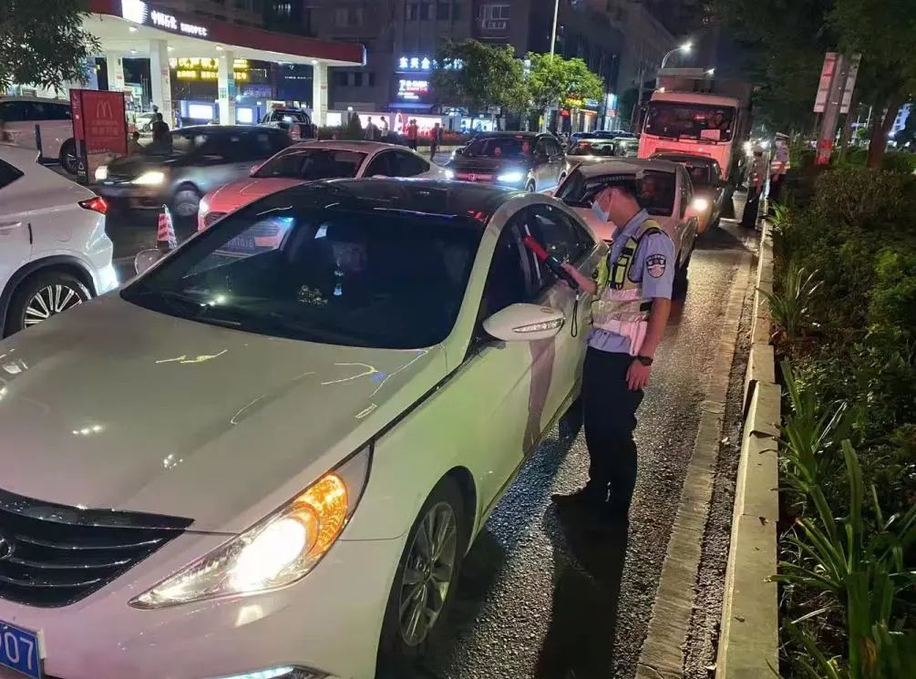 中秋假期，惠来交警会出来查车吗？休闲区蓝鸢梦想 - Www.slyday.coM