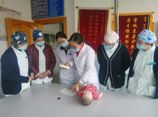 因为医疗帮扶他们不能回家过节，中秋节很想对家人说：“我在外一切安好！”休闲区蓝鸢梦想 - Www.slyday.coM