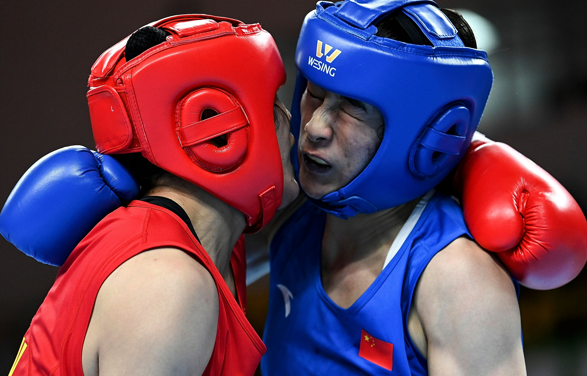 拳击——女子75公斤级:李倩夺冠