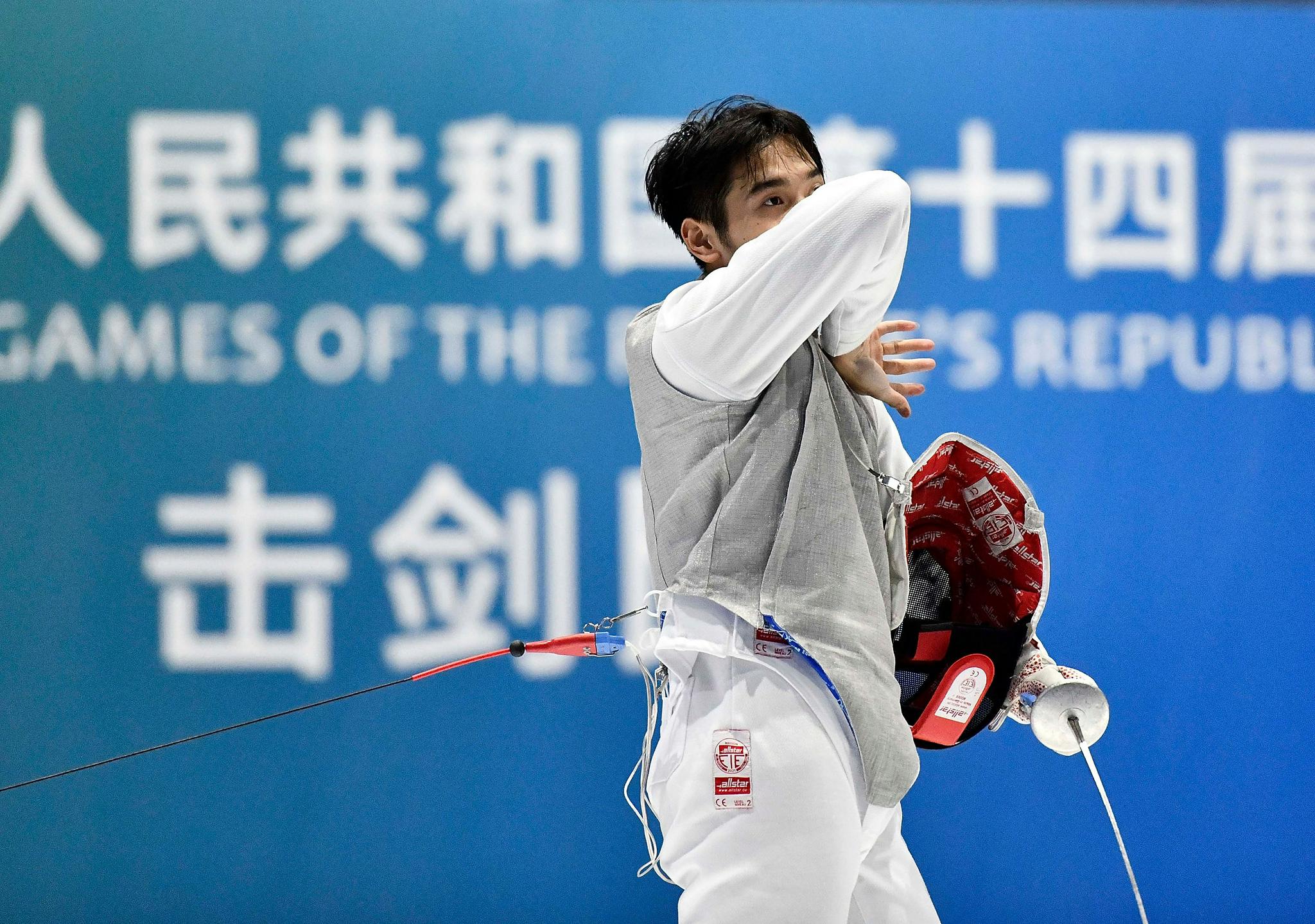 击剑——男子花剑个人赛:黄梦恺夺冠