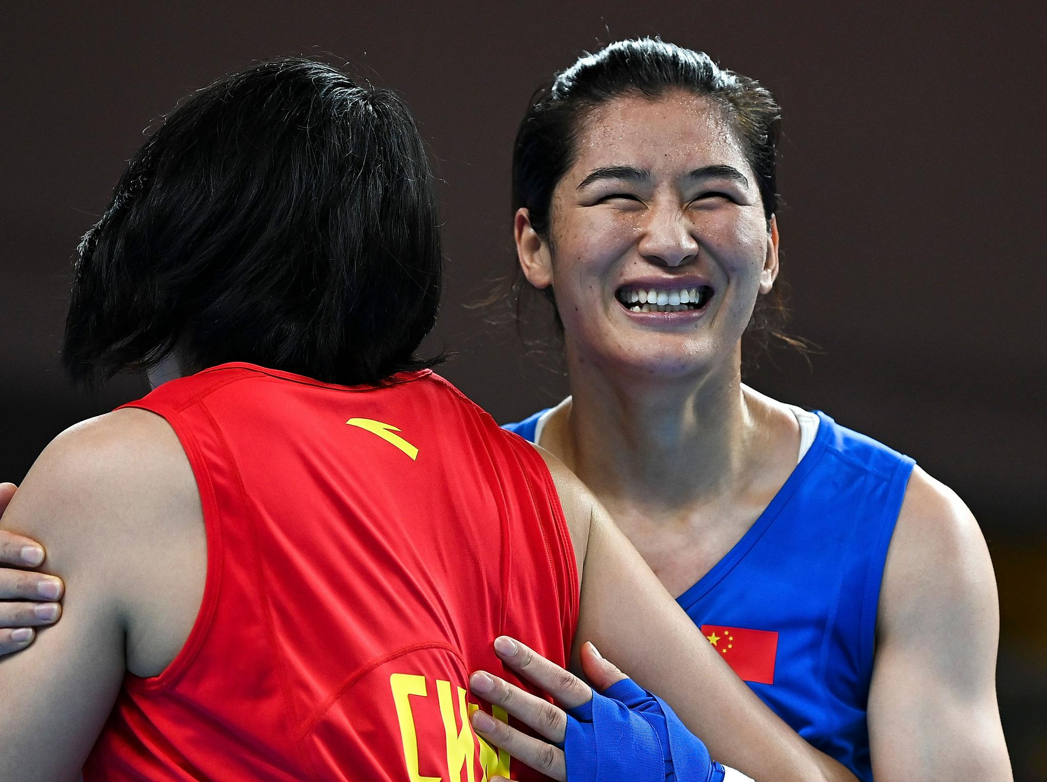 拳击——女子75公斤级:李倩夺冠