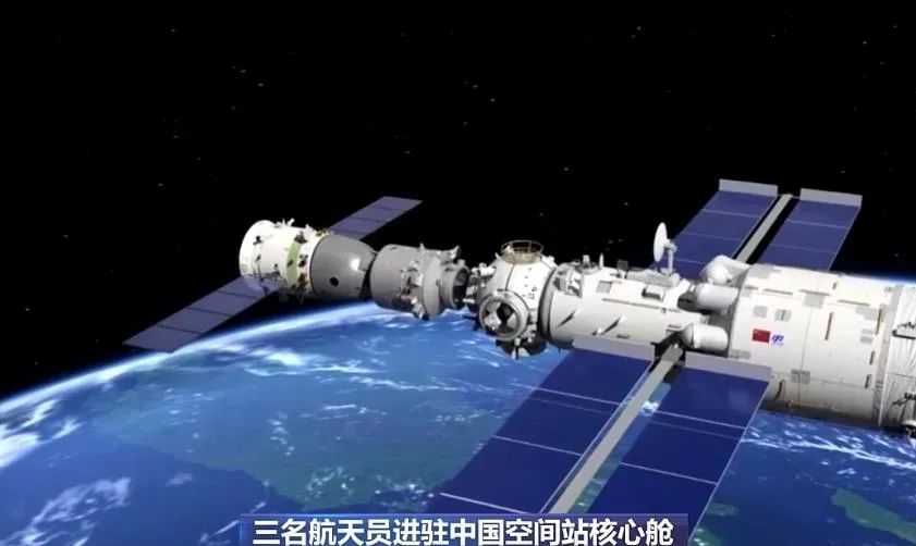 神舟13号有女航天员，在天和核心舱内，女航天员隐私怎么解决？休闲区蓝鸢梦想 - Www.slyday.coM