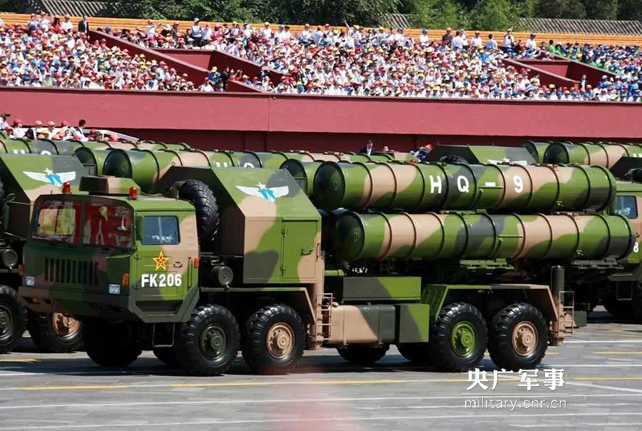 15年阅兵时的红旗-9