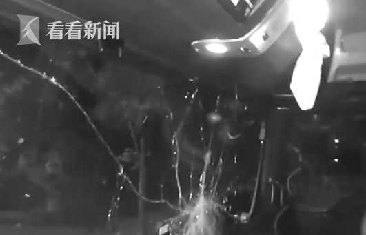 高速追尾，前车被推出百米！肇事司机一番话让交警惊呆了休闲区蓝鸢梦想 - Www.slyday.coM