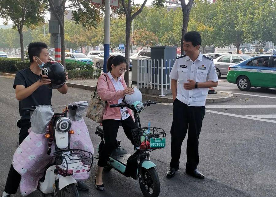 邵浩浩同志四不两直检查指导德州城区道路交通秩序整治工作