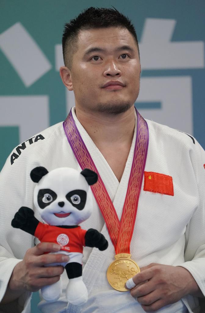 全运会柔道额日和木巴图夺得男子100公斤级冠军