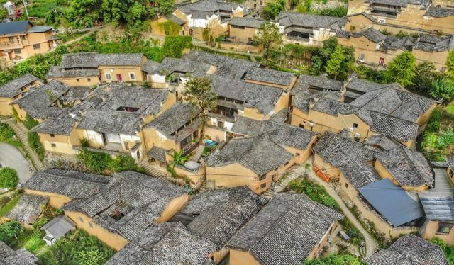 浙江经济落后的城市,仙侠剧来这里取景,有一个神秘的少数民族休闲区蓝鸢梦想 - Www.slyday.coM 浙江经济落后的城市,仙侠剧来这里取景,有一个神秘的少数民族休闲区蓝鸢梦想 - Www.slyday.coM