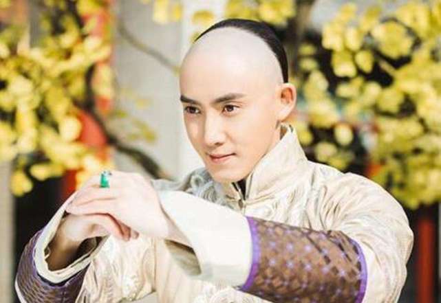 努尔哈赤死后,代善权力并不小,他为何不争一争?