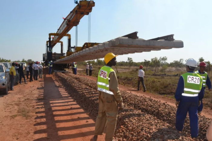 中国工程队就是敢接!一波神操作让世界叹服