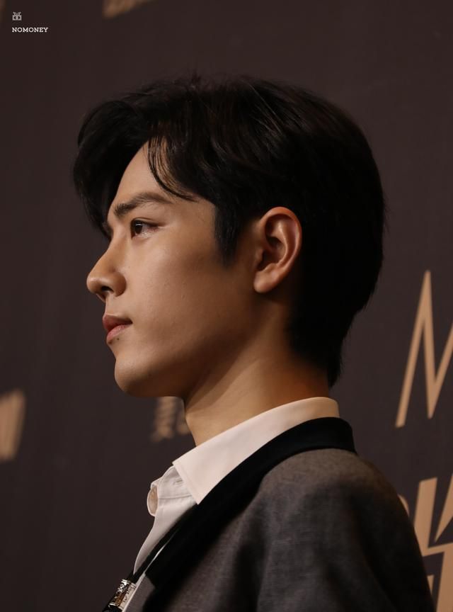 肖战入围金曲榜5项大奖提名!粉丝称他为冠军歌手,战哥未来可期休闲区蓝鸢梦想 - Www.slyday.coM