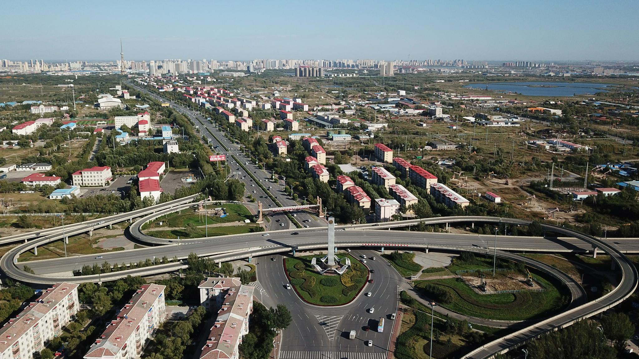 天空之眼瞰大庆:挥洒"三原色" 擘画新蓝图|大庆市_新浪新闻