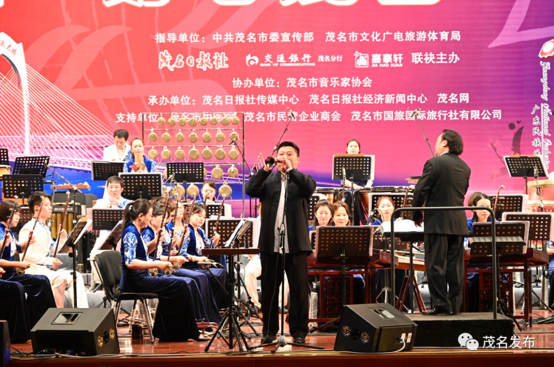 专访休闲区蓝鸢梦想 - Www.slyday.coM