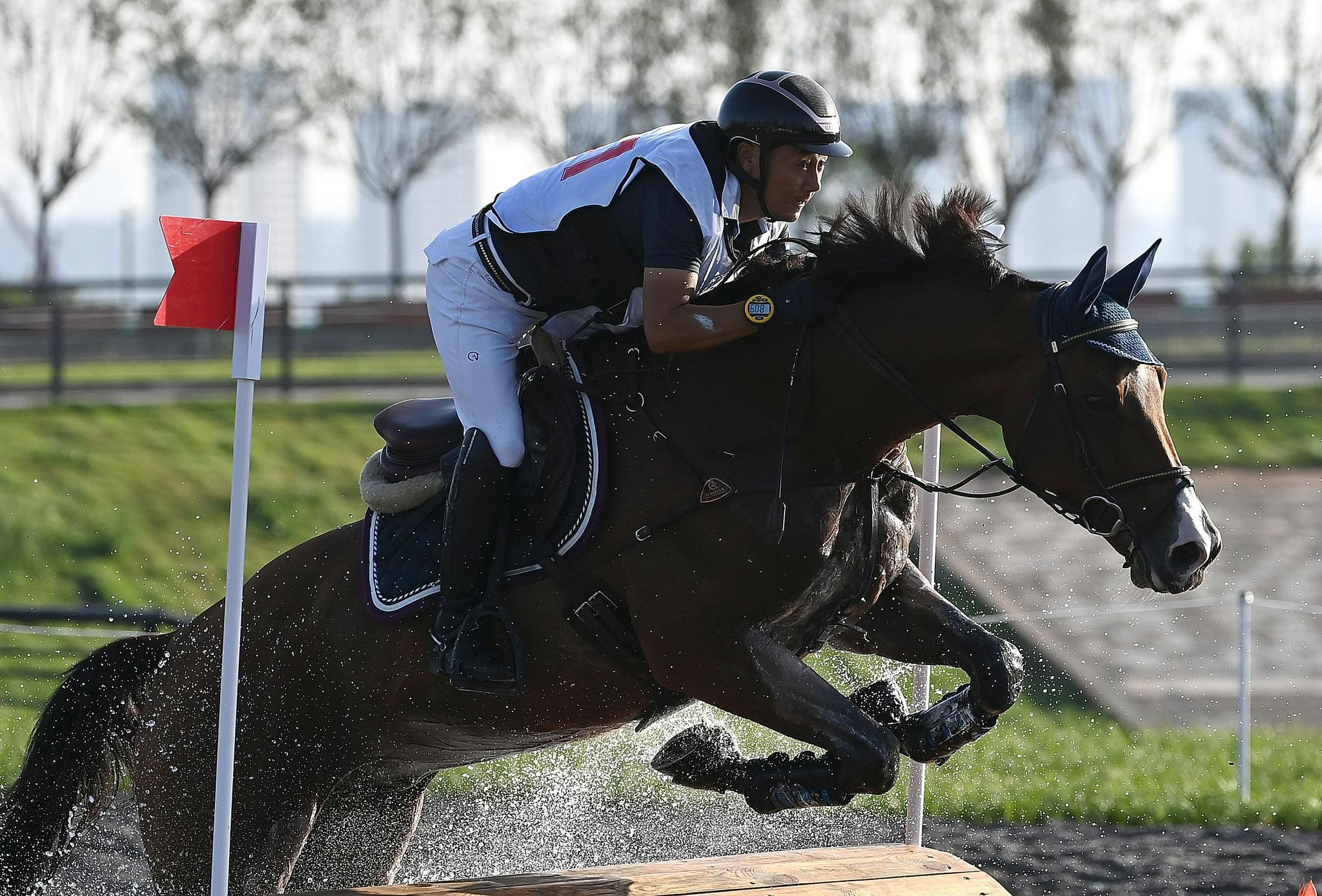马术三项赛团体越野赛赛况